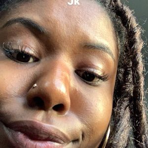 Meet your Posher, Kyasia